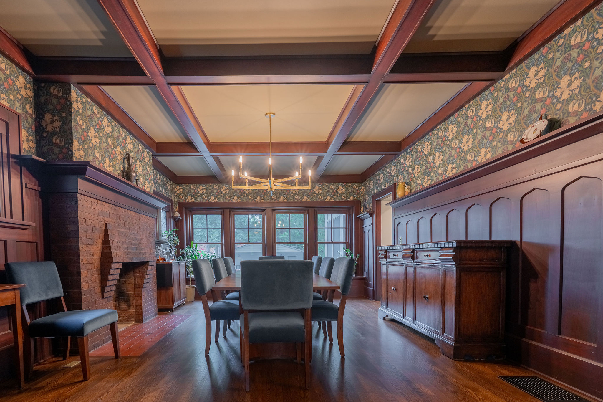 Classic design Dining area
